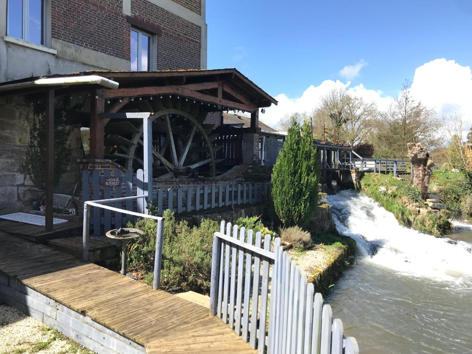 Logis - Hotel & Restaurant Moulin Des Forges Saint-Omer-en-Chaussée Exteriér fotografie